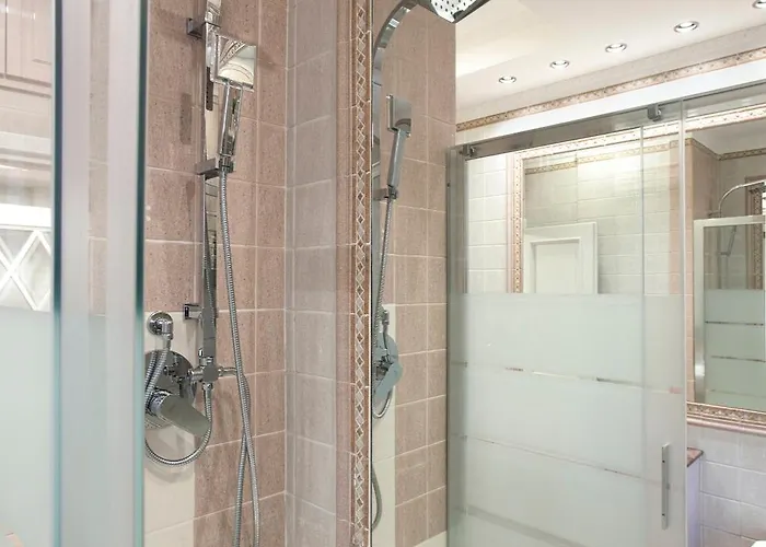 Appia Luxe - A Poche Fermate Del Centro Apartment