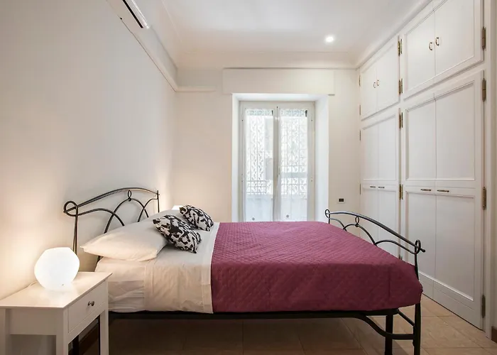 Apartment Appia Luxe - A Poche Fermate Del Centro