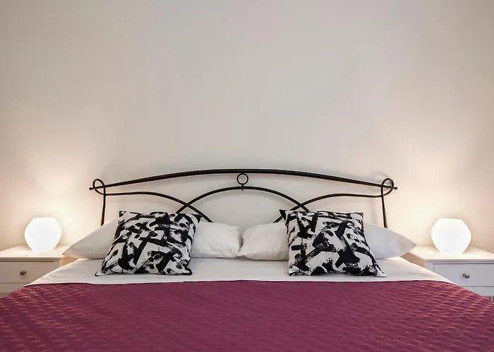 Appia Luxe - A Poche Fermate Del Centro Apartment