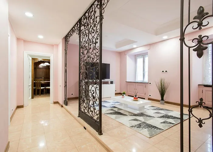 Apartment Appia Luxe - A Poche Fermate Del Centro