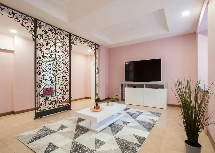 Apartment Appia Luxe - A Poche Fermate Del Centro