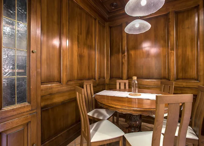 Appia Luxe - A Poche Fermate Del Centro Apartment *