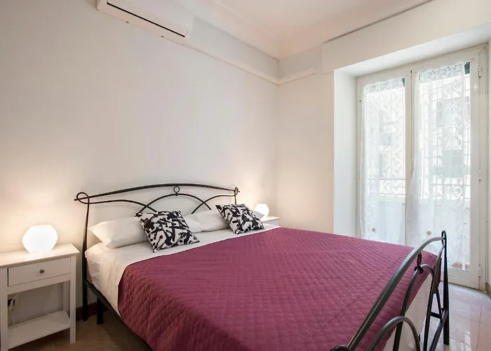 Apartment Appia Luxe - A Poche Fermate Del Centro Rom