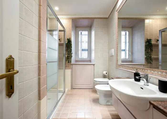 Appia Luxe - A Poche Fermate Del Centro Apartment *